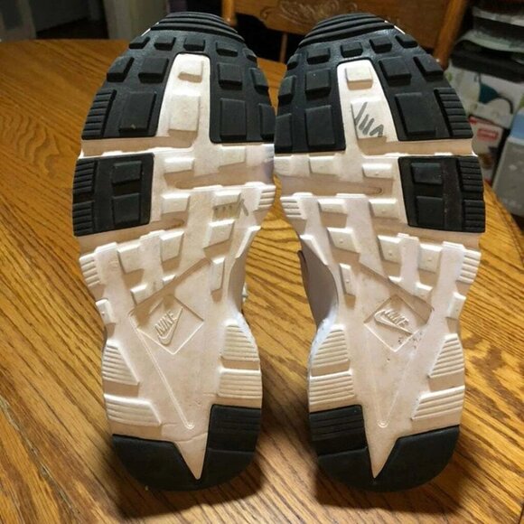 Nike Air Huarache Run GS Pink Foam White Black 654275-115 sz 5Y - Picture 6 of 6